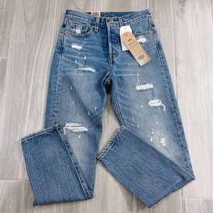 Levi’s wedgie fit jeans